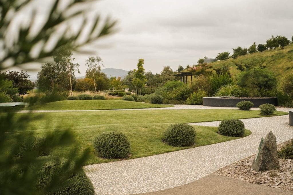 Gartengestaltung modern: zo geef je je tuin een frisse, strakke uitstraling